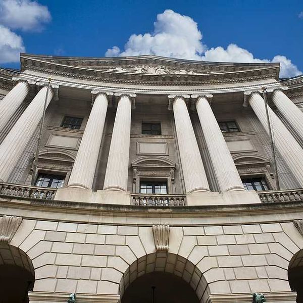 The Trump EPA is a toothless friend of polluting industries, analysis shows