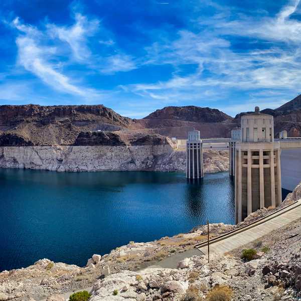 The top of the Hoover Dam with the reservoir in the background