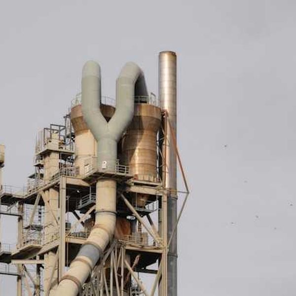 US EPA considers easing clean air rules for plastic chemical recycling after industry lobbying