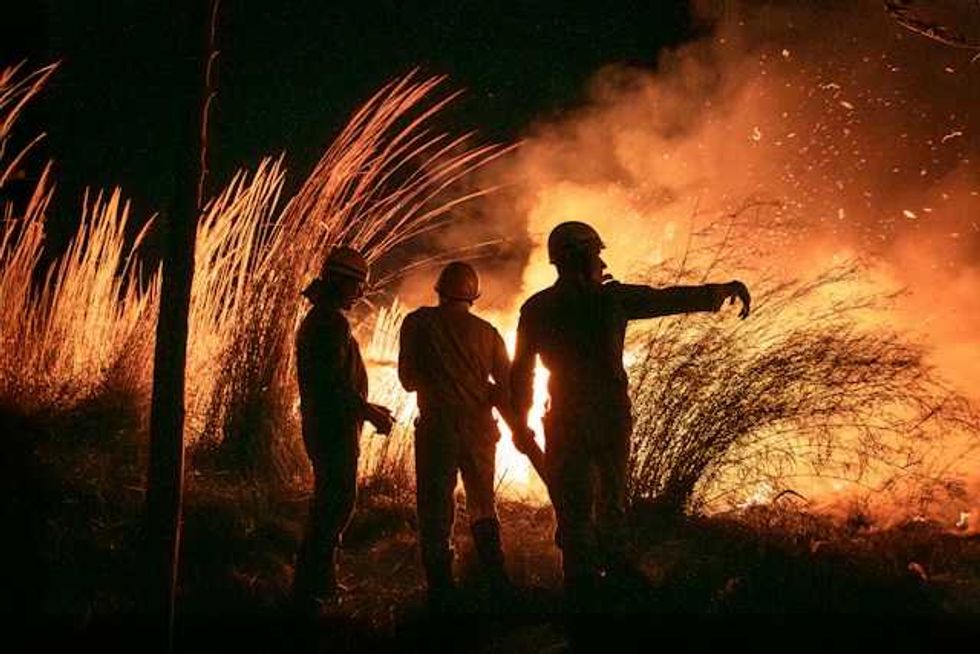 As Wildfires Intensify, Communities Have a Bigger Role to Play 