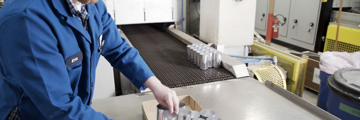 Valspar employee testing BPA-free cans