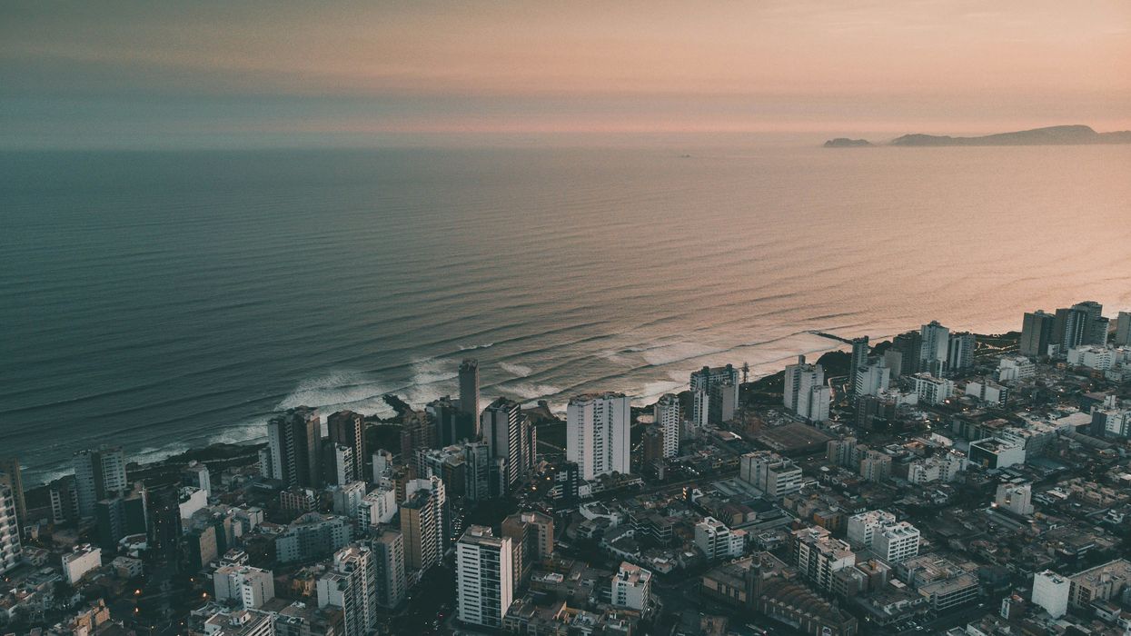 photo of Los campesinos que cuidan los canales incas para que Lima beba incluso cuando hay sequía image