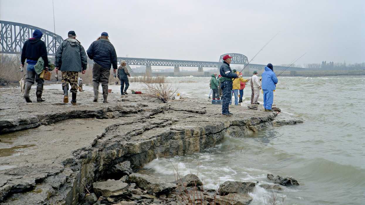 Whose job is it to reduce toxic mercury in the Ohio River?