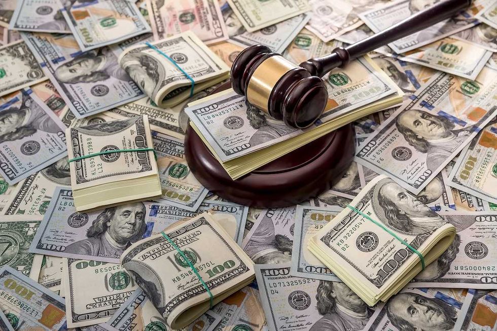 Samuel Alito gained up to $2.9M from oil and gas assets since joining Supreme Court, analysis shows