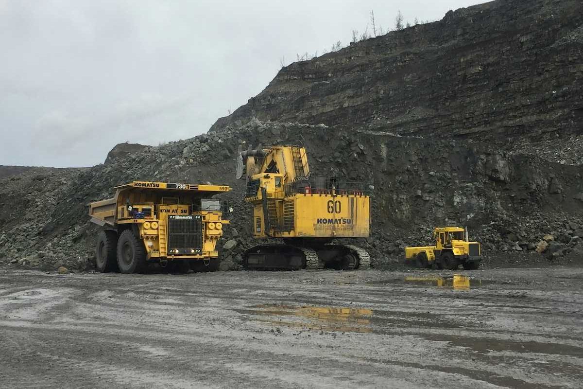 Country singer Corb Lund called “woke bastard” for protesting coal mining in Alberta